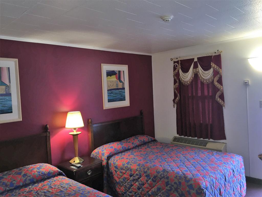 Budget Inn Wrightstown Екстериор снимка