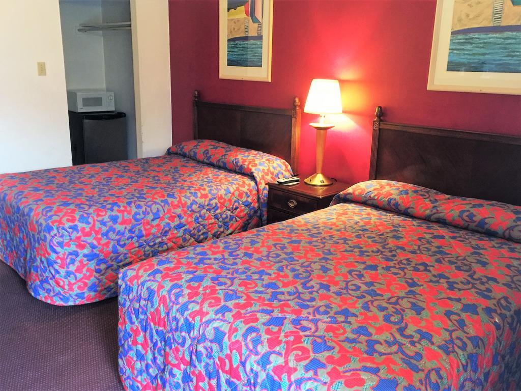 Budget Inn Wrightstown Екстериор снимка
